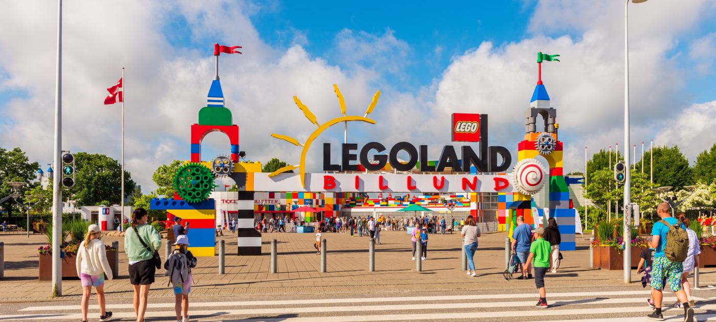 Legoland Billund Resort. u Danskoj, ljubiteljima LEGO kockica i onima koji će to tek postati, pruža obilje zabave za sve generacije!