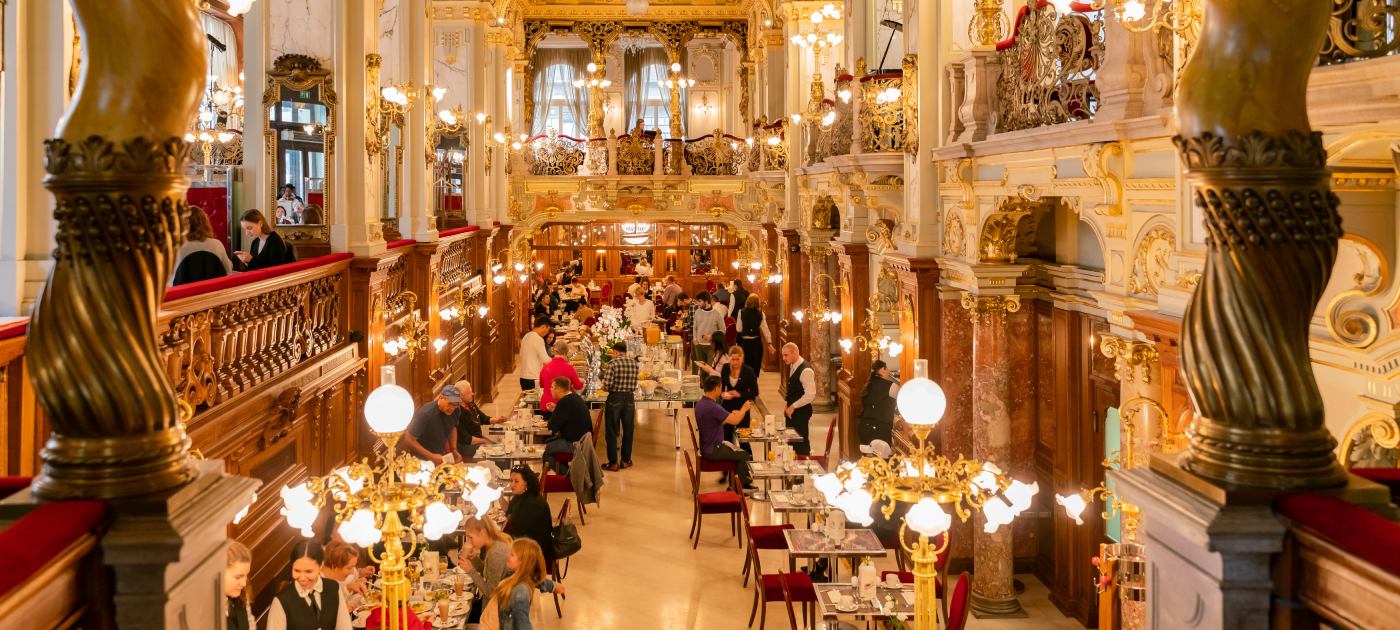 New York Cafe Budimpešta jedna je od najfotogeničnijih kavana. 