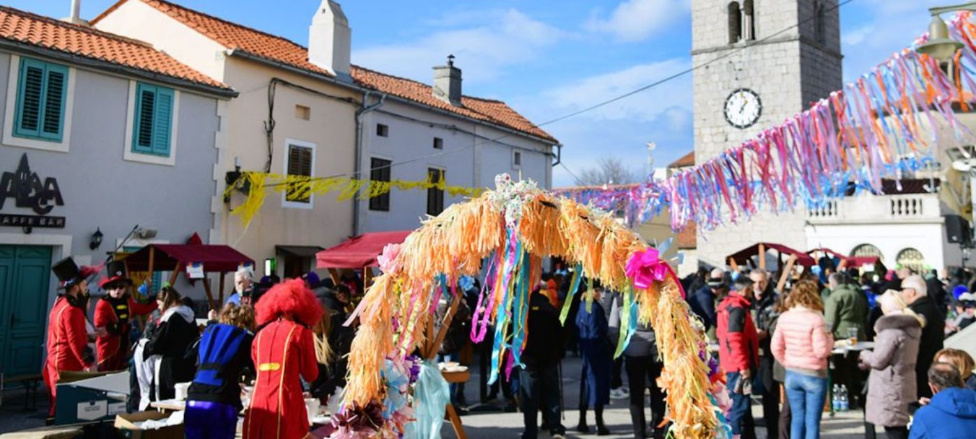 Mesopust & Bljak fest u Omišlju.