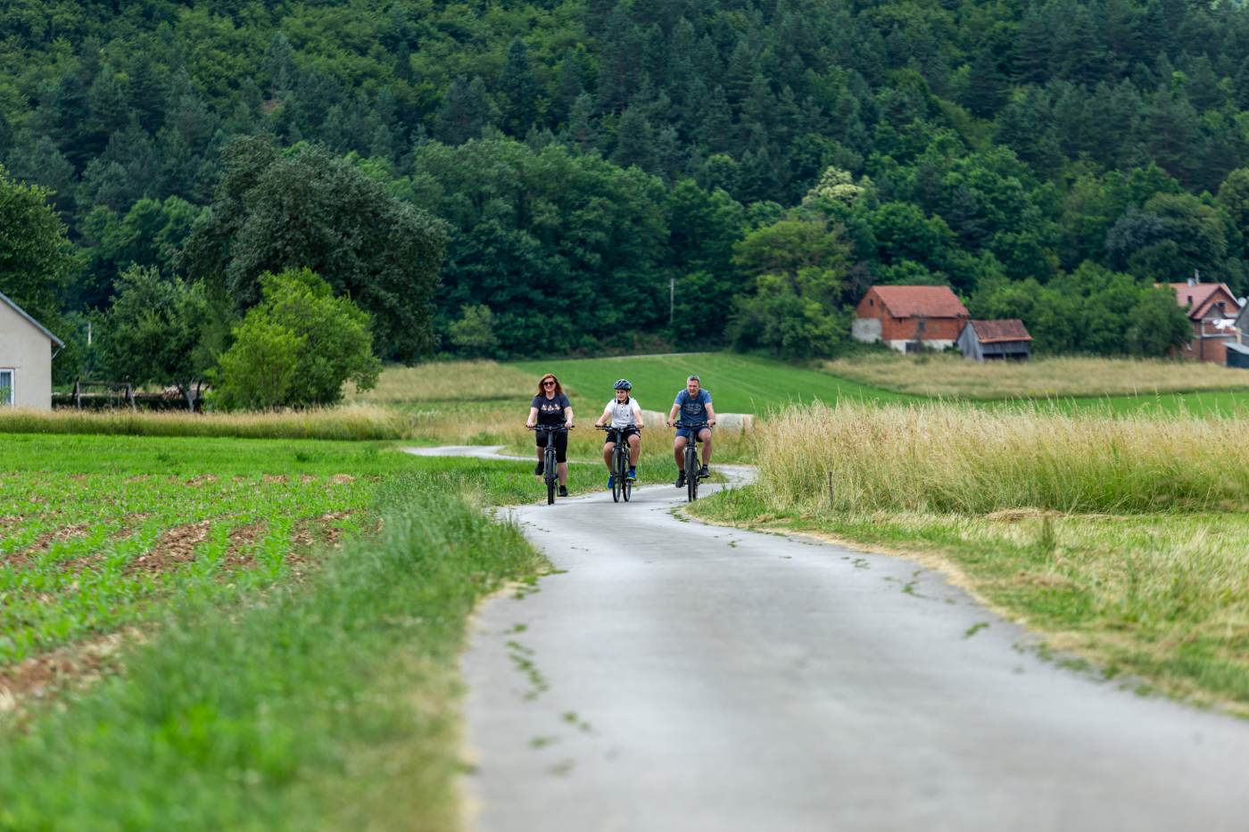 Otočac- E-biking.