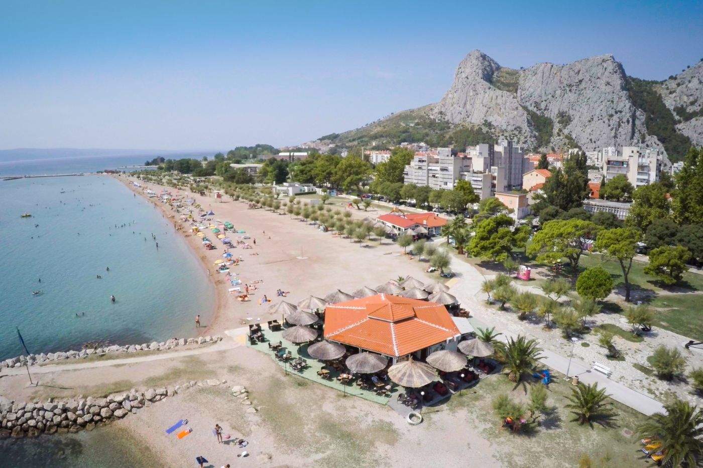 Pješčane plaže u Omišu. 