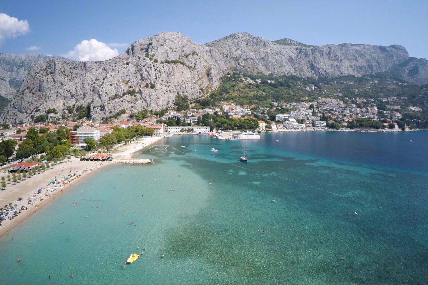 Omiš atrakcije, plaža.