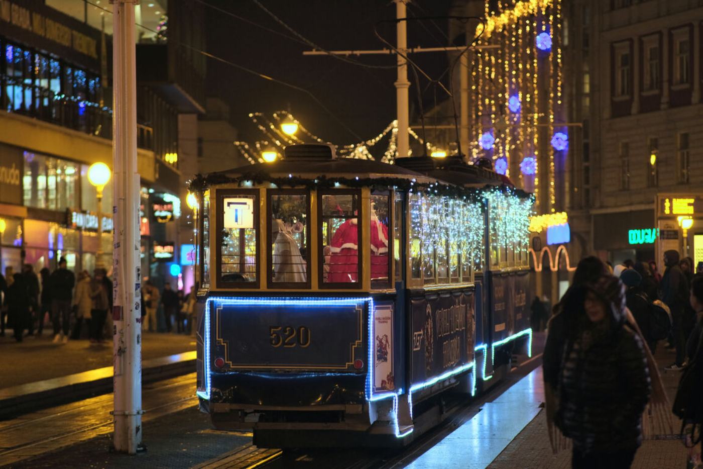 Božićni tramvaj. 