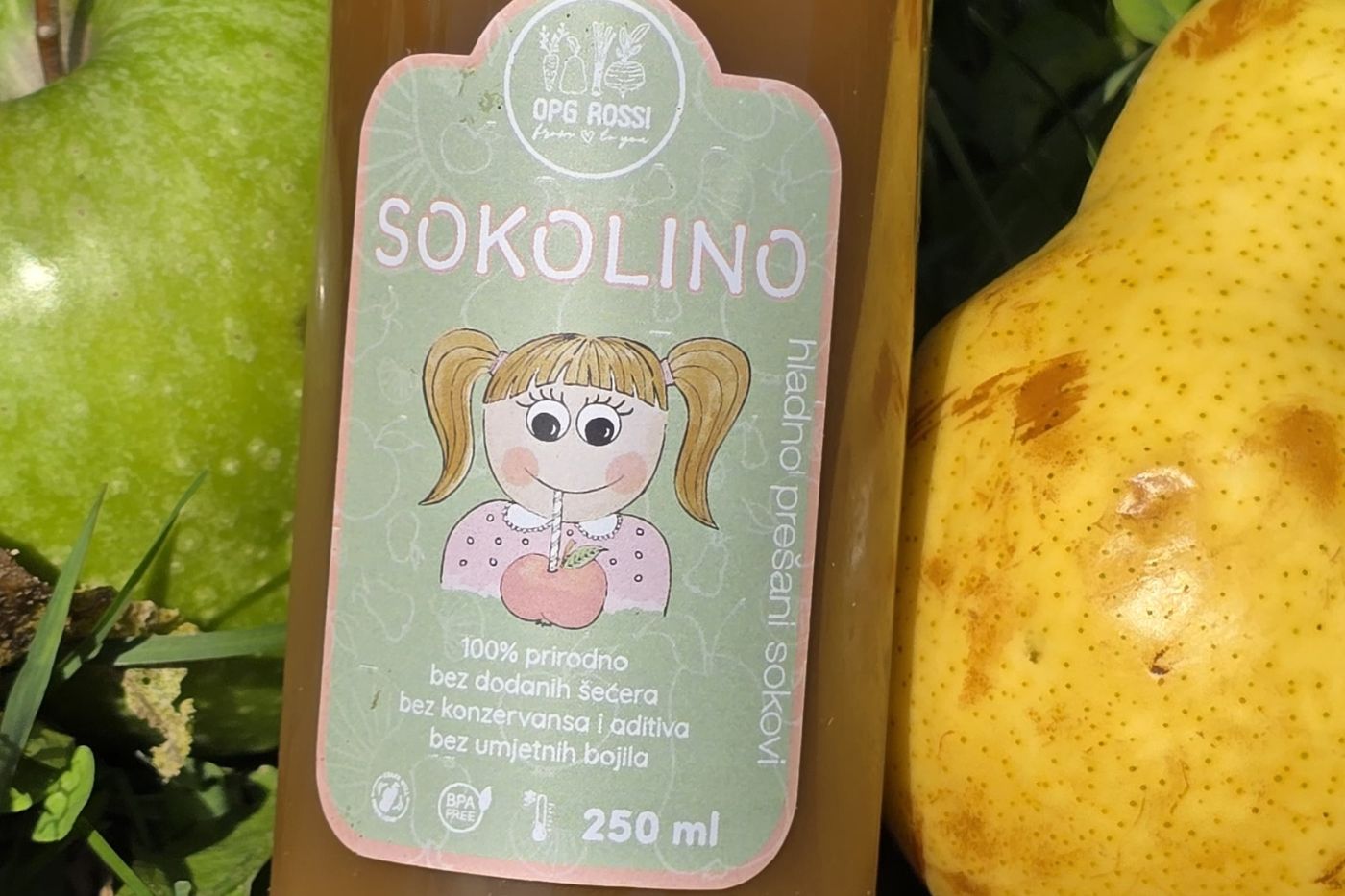 Svježi sokovi OPG-a Rossi dolaze u kombinacijama triju okusa.
