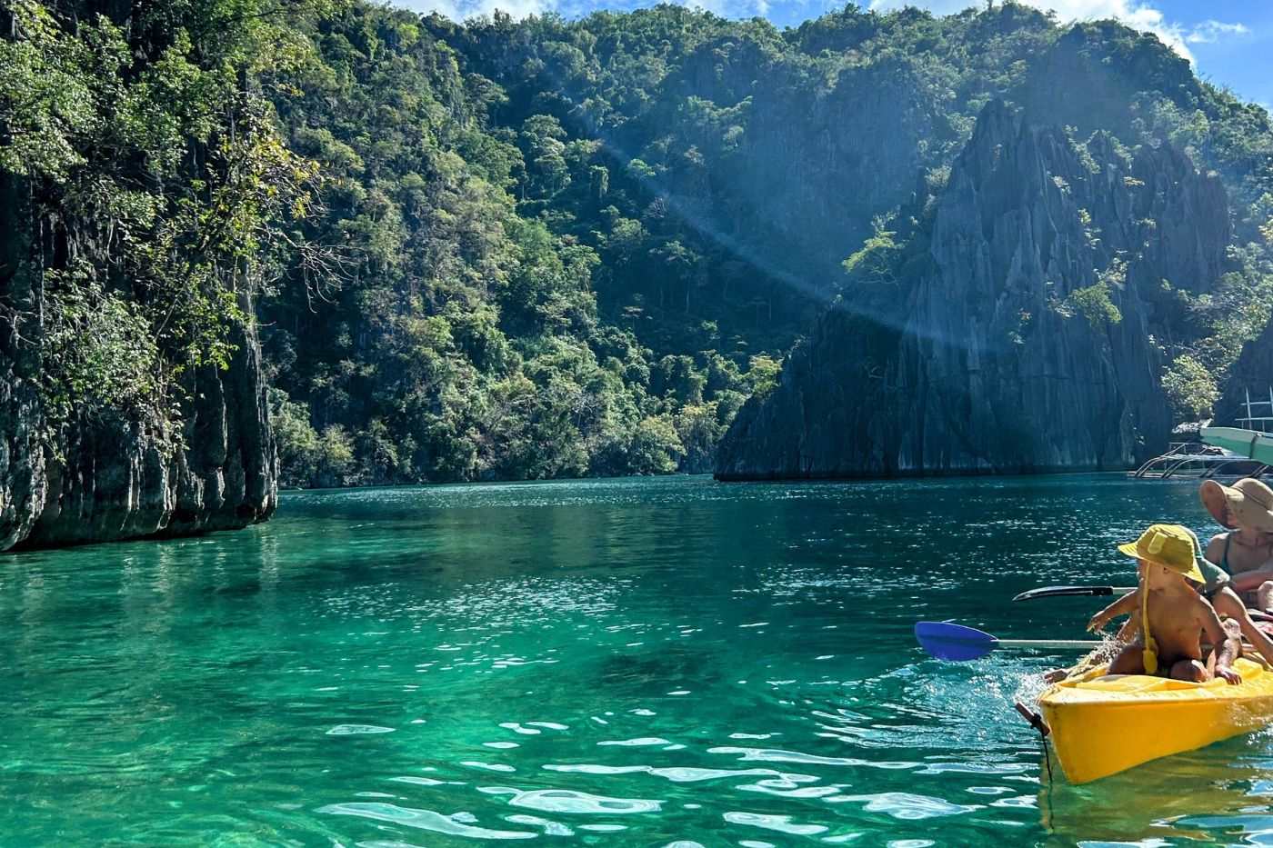 Filipini. Twin lagoon.