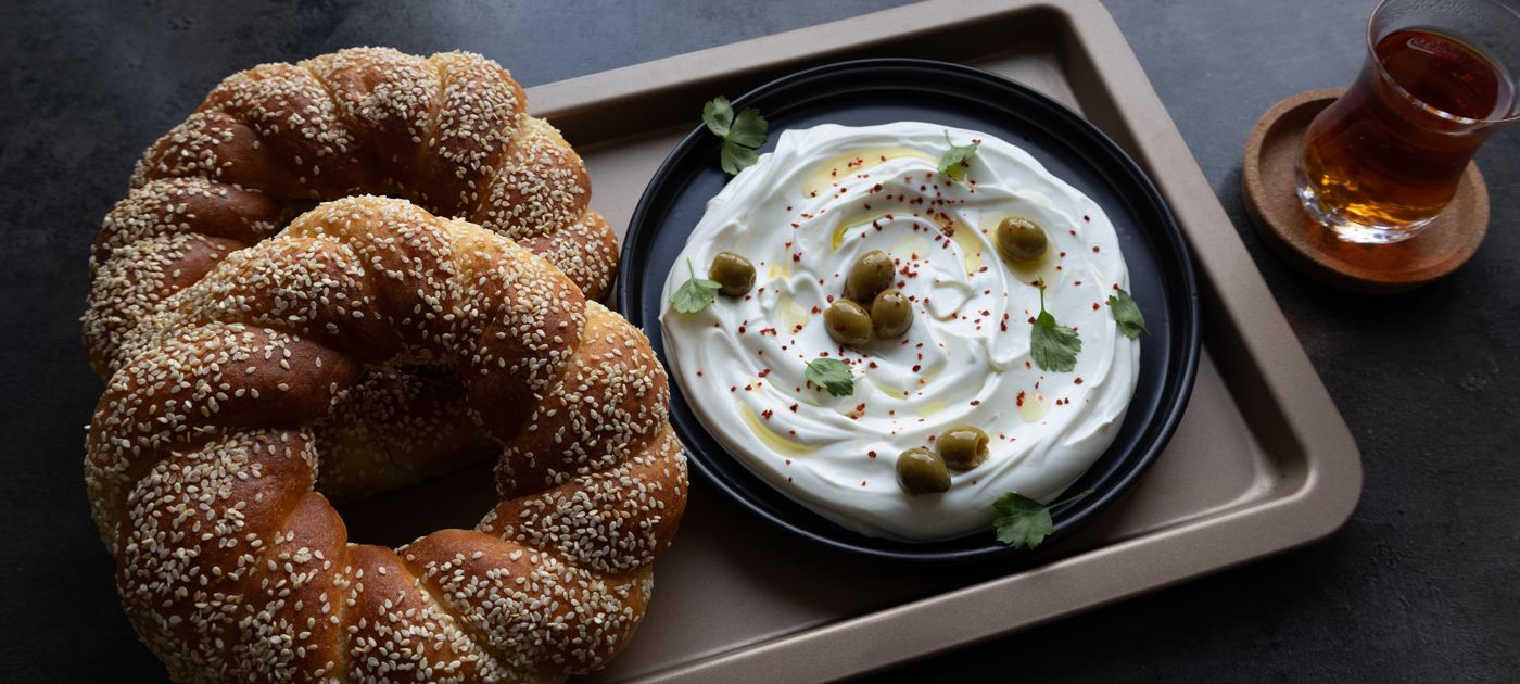 Simit, tradicionalno tursko pecivo.