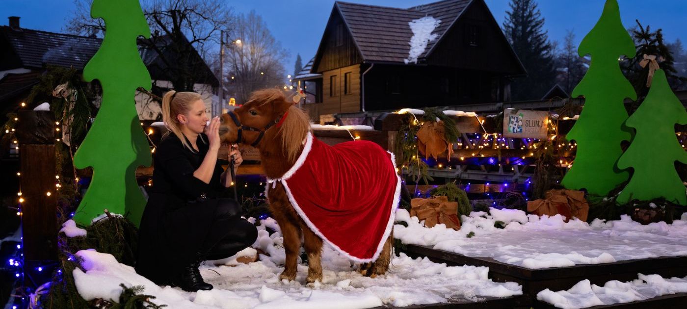 Bož’ćevanje u Slunju