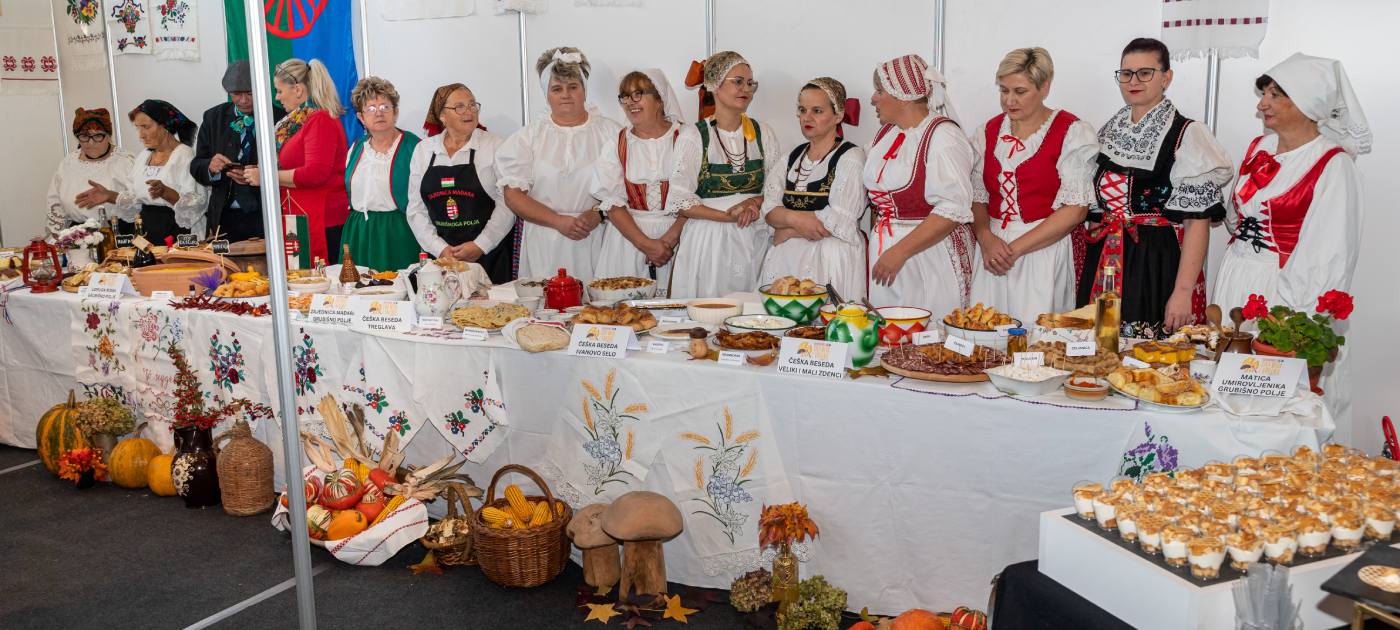 Gospodarski sajam sira, meda i vrganja