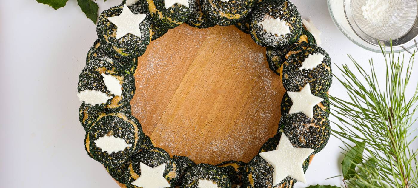 Blagdanski vijenac s okusom medenjaka